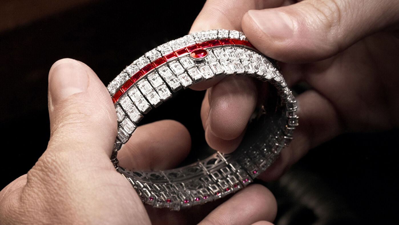 Graff Craftsman finishing Ruby High Jewellery bangle