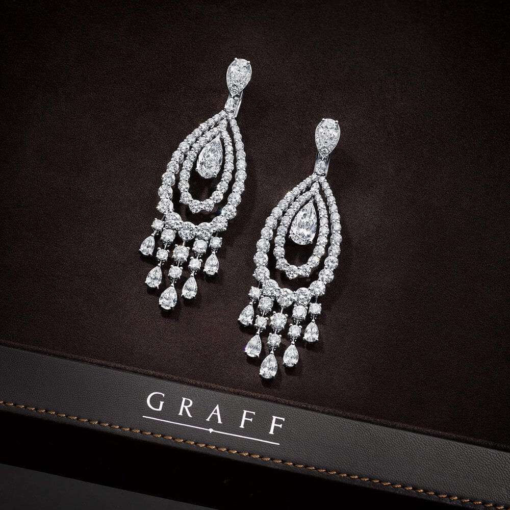 A pair of Graff diamonds earrings