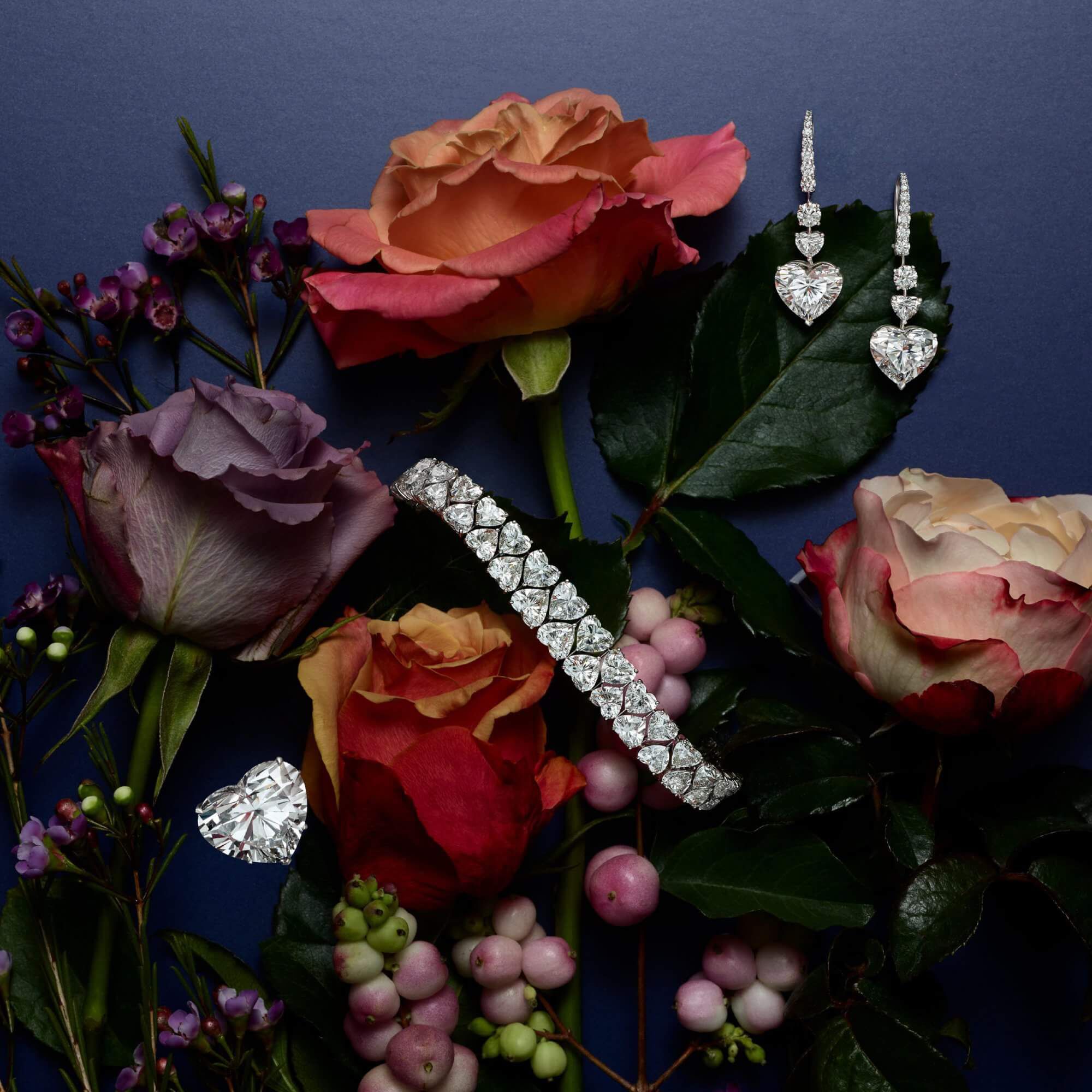 Graff diamond jewellery with flowers decorations