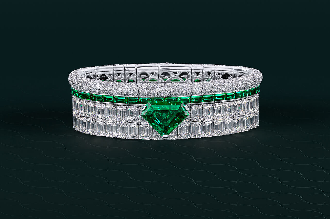 Image shows Graff High Jewellery Emerald Cuff