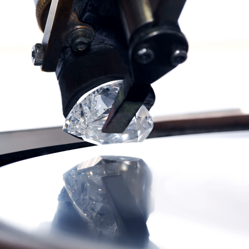 The Graff Venus diamond upon the diamond cutting wheel