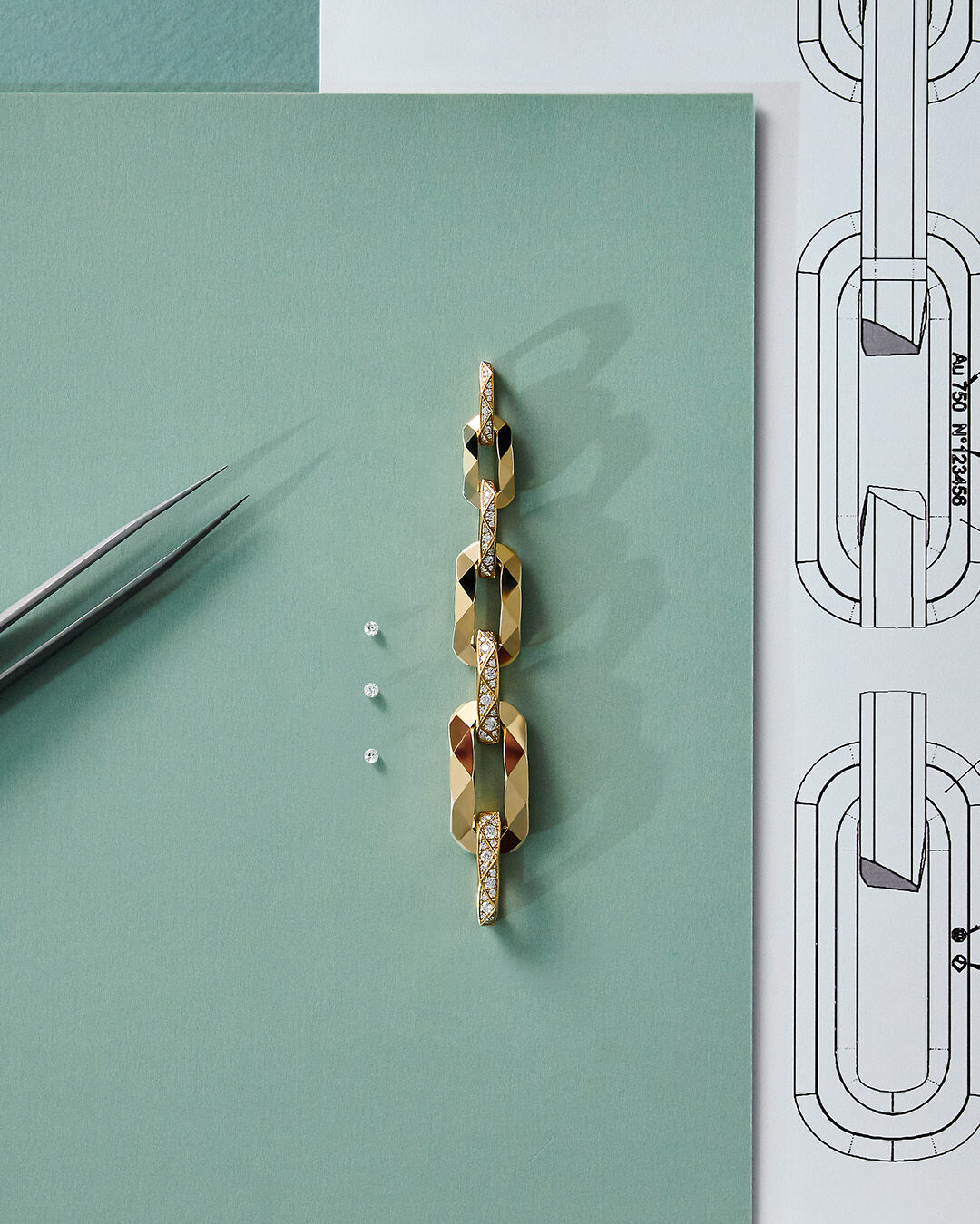 Image shows making of Laurence Graff Signature jewellery
