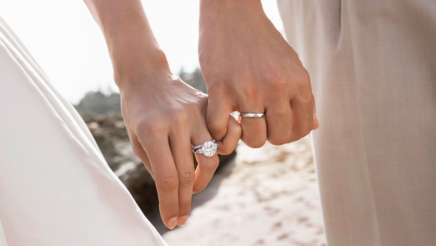 Image of Graff white diamond engagement rings