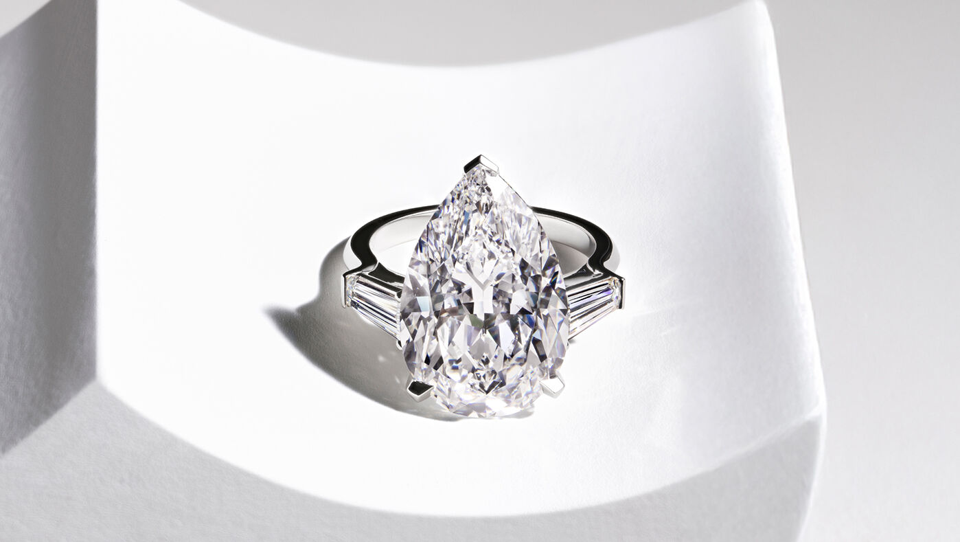 Bridal Guides - image shows Graff diamond pear shape engagement ring