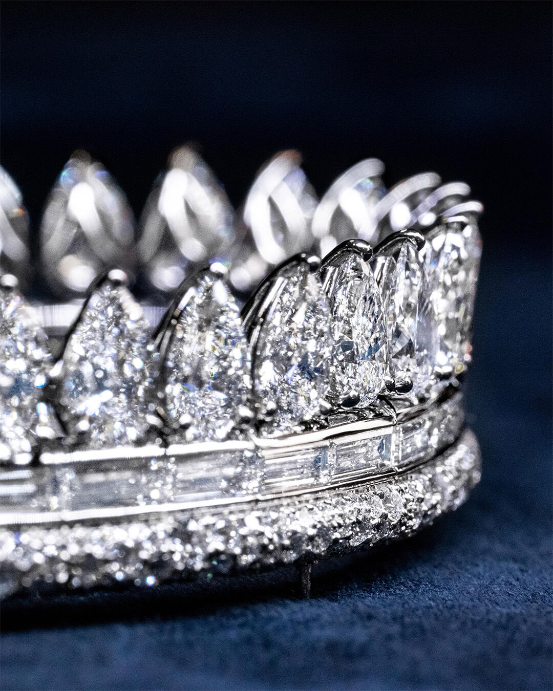 Image shows making of Graff White Diamond High Jewellery bangle