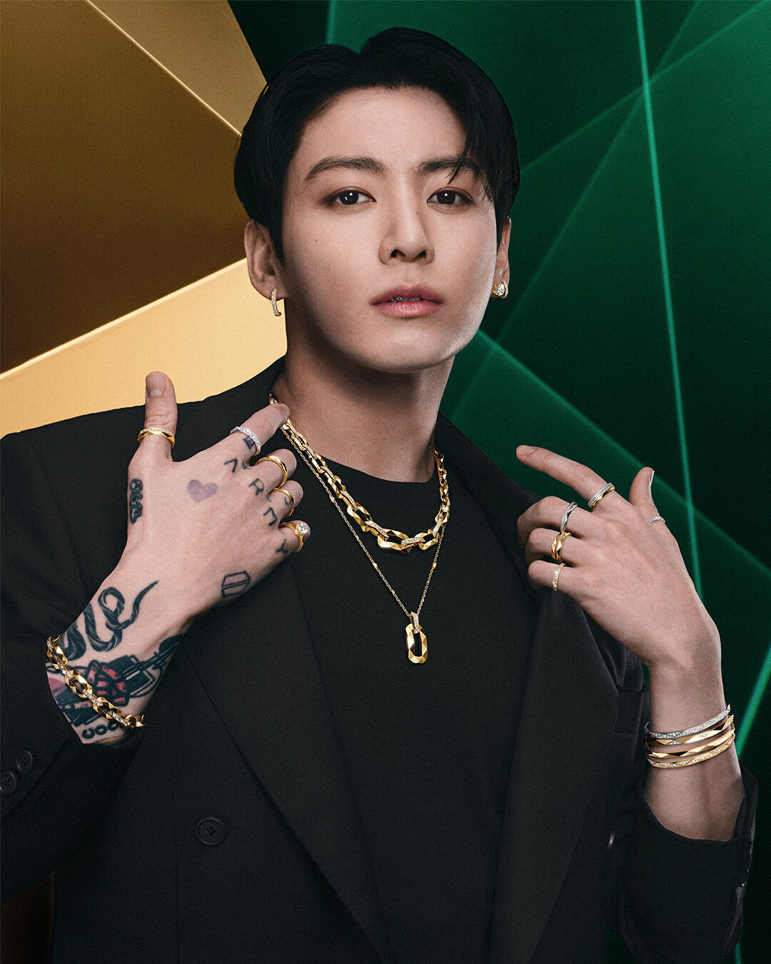 Image shows Graff Brand Ambassador Jung Kook wearing Laurence Graff Signature jewellery