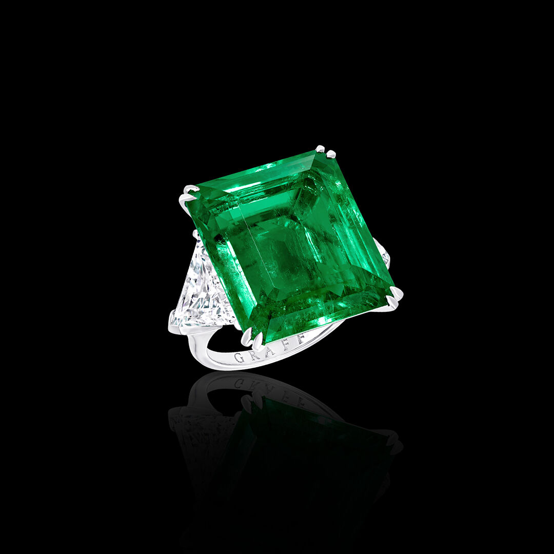 Image shows Graff Emerald and White Diamond High Jewellery bangle