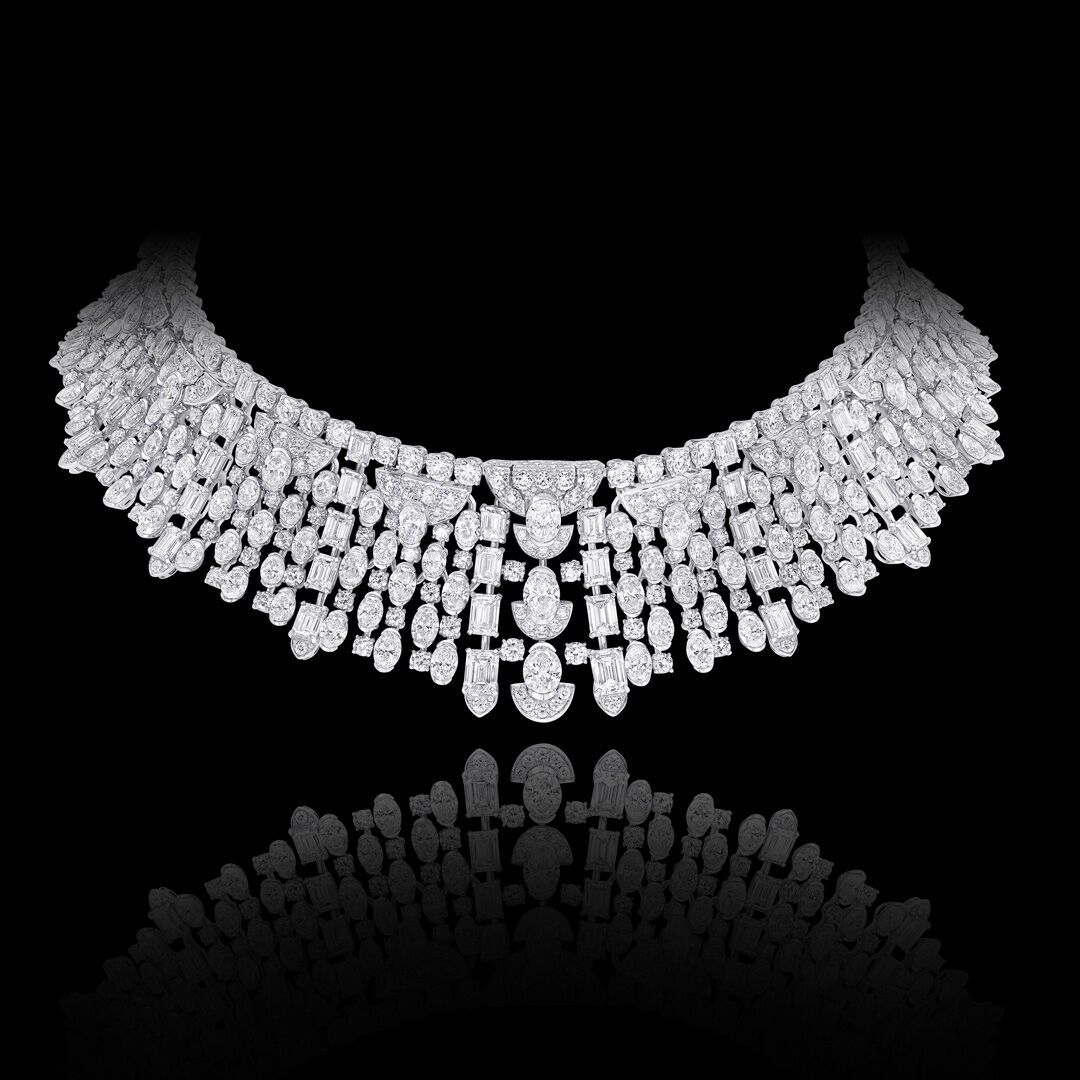 Image shows pair of Graff White Diamond High Jewellery earrings