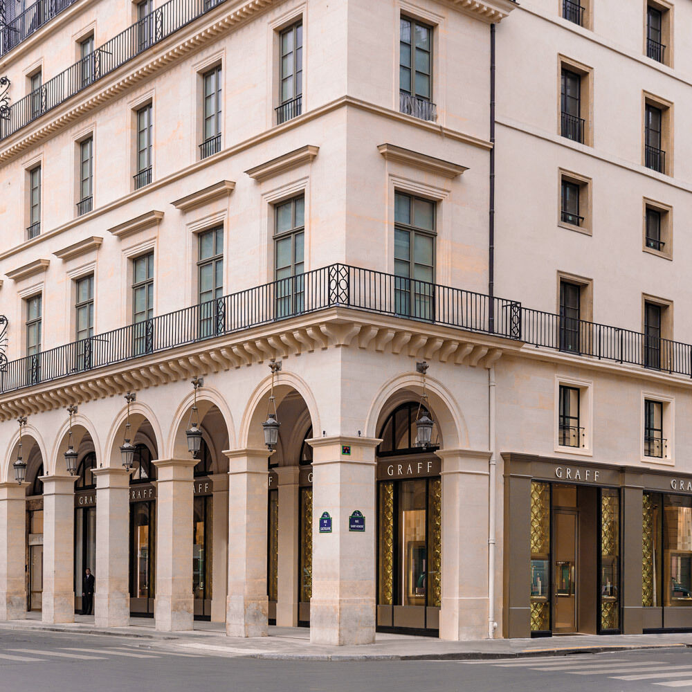 Interior of the Graff Paris Rue Saint Interior-of-the-Graff-Paris-Rue-Saint-Honoré Flagship Jewellery store