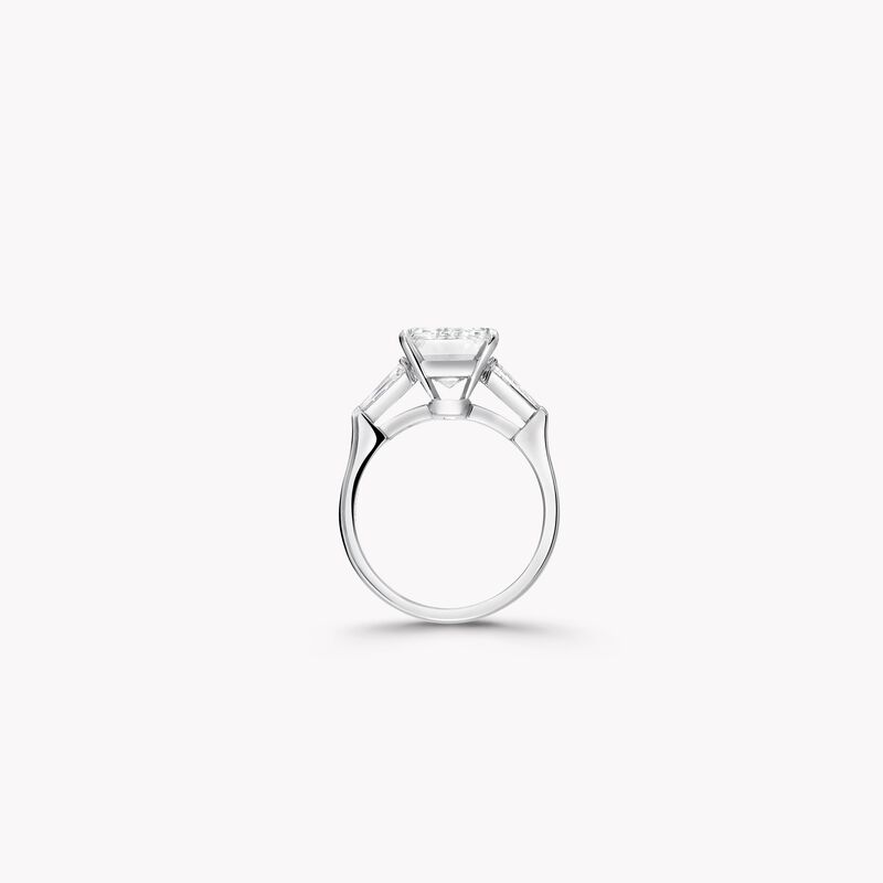Emerald Cut Diamond High Jewellery Ring, , hi-res