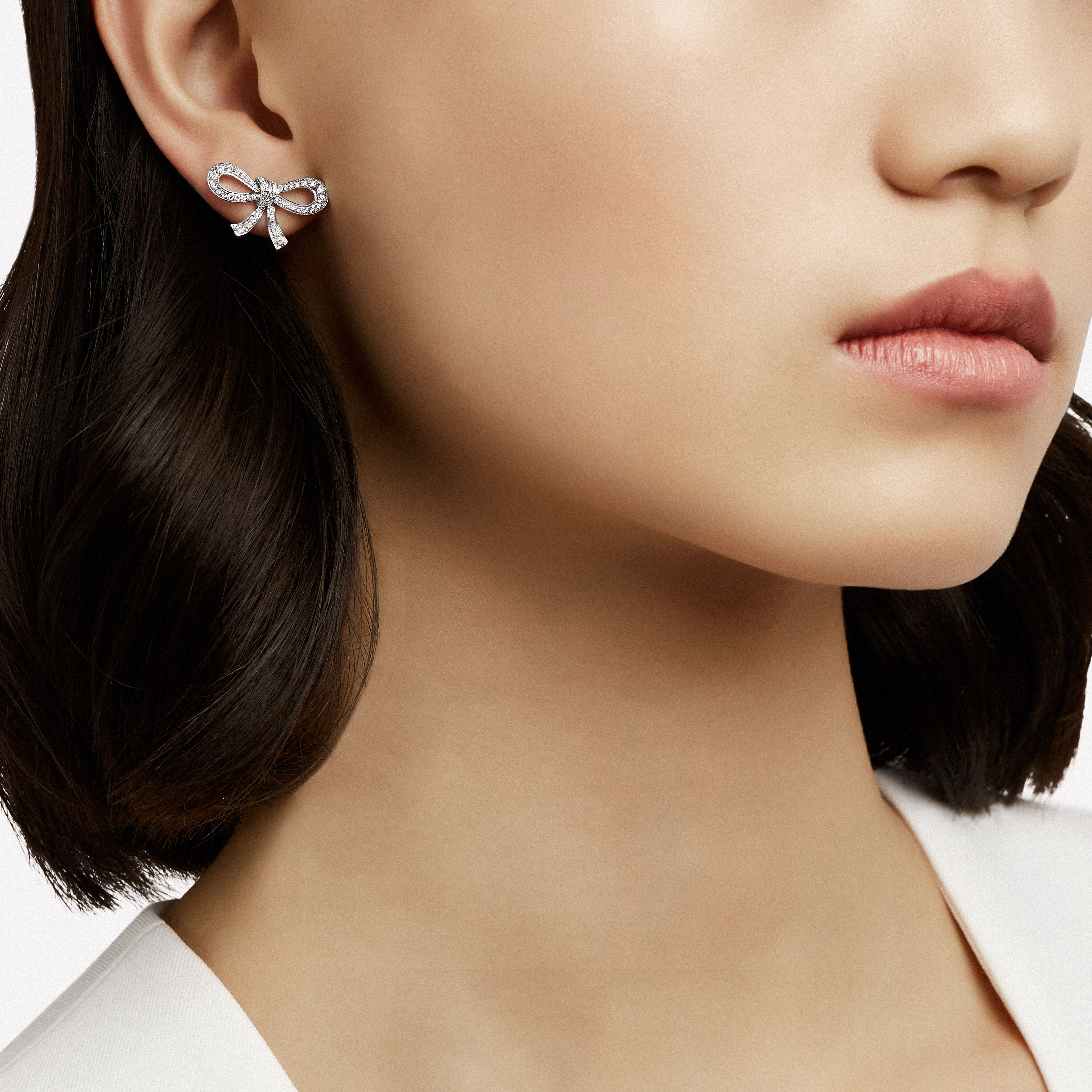 Pandora bow outlet stud earrings