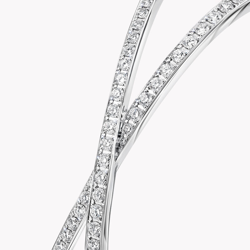 Kiss Pavé Diamond Bangle, , hi-res