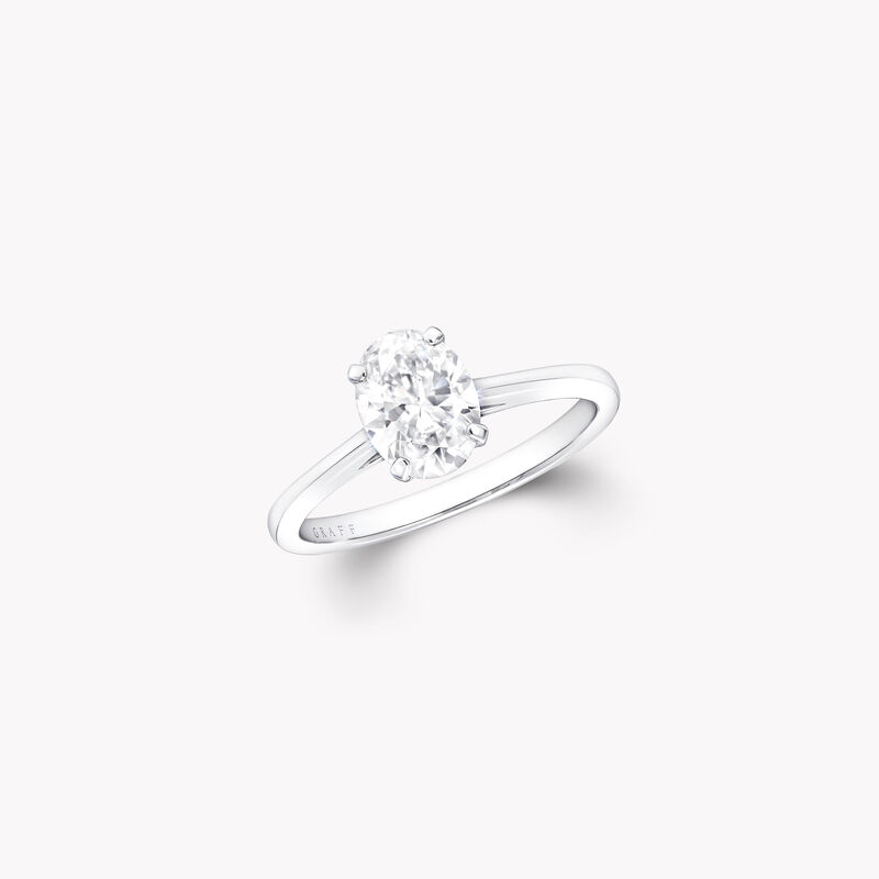Paragon椭圆形钻石订婚戒指