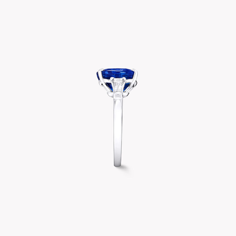 Cushion Cut Sapphire High Jewellery Ring, , hi-res