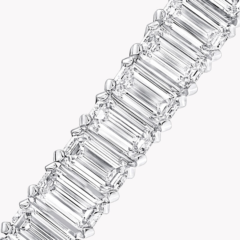 祖母绿形切割钻石手链