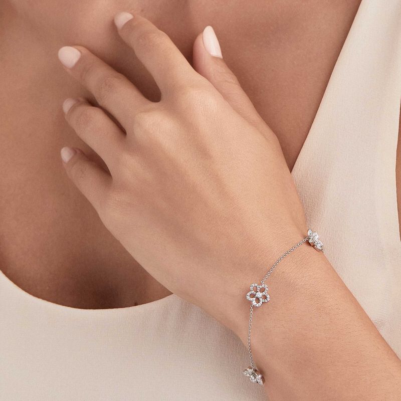 Wild Flower Pavé Diamond Bracelet, , hi-res
