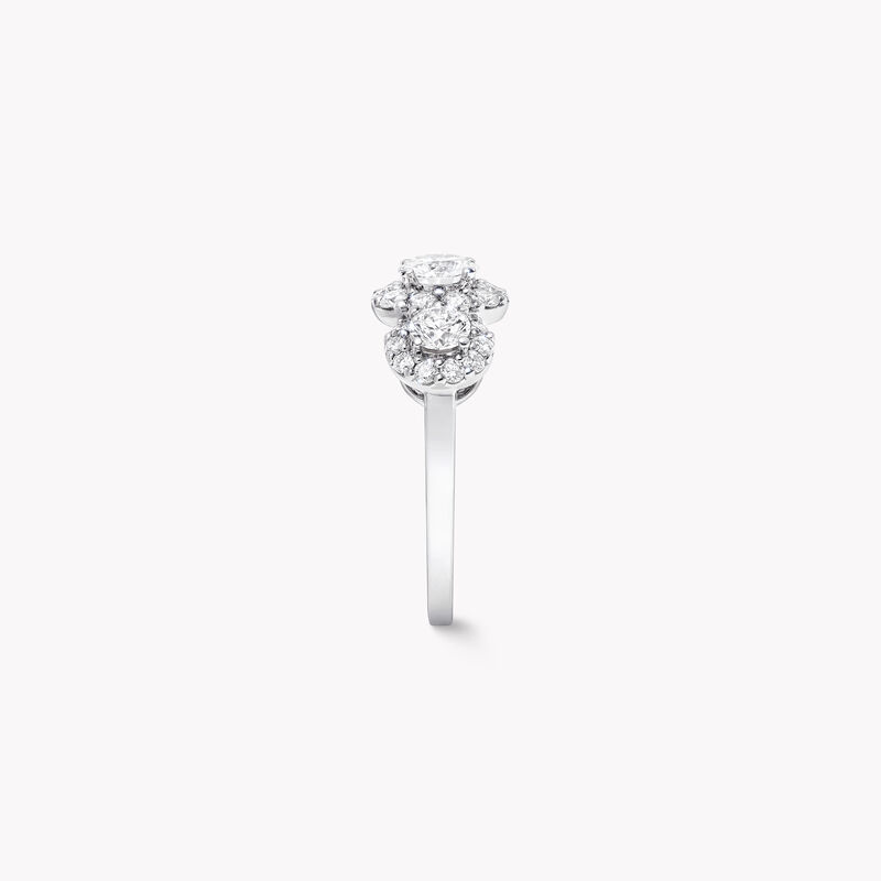 Icon Three Stone Round Diamond Engagement Ring