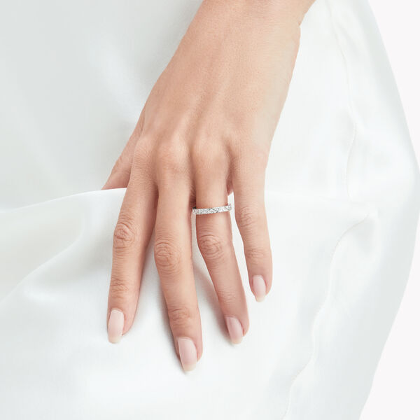 Laurence Graff Signature Diamond Band, , hi-res