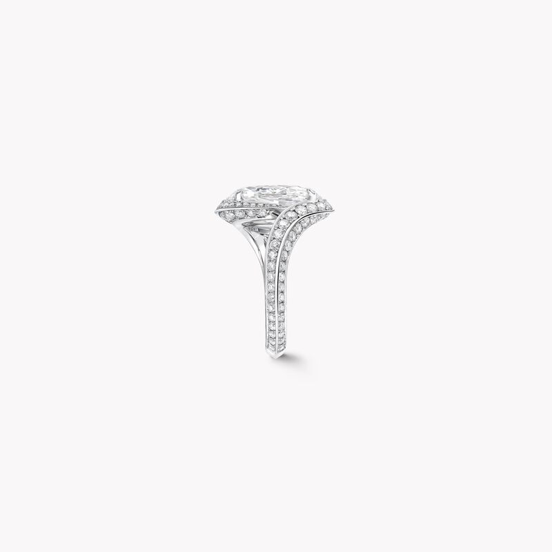 Oval Diamond High Jewellery Ring, , hi-res
