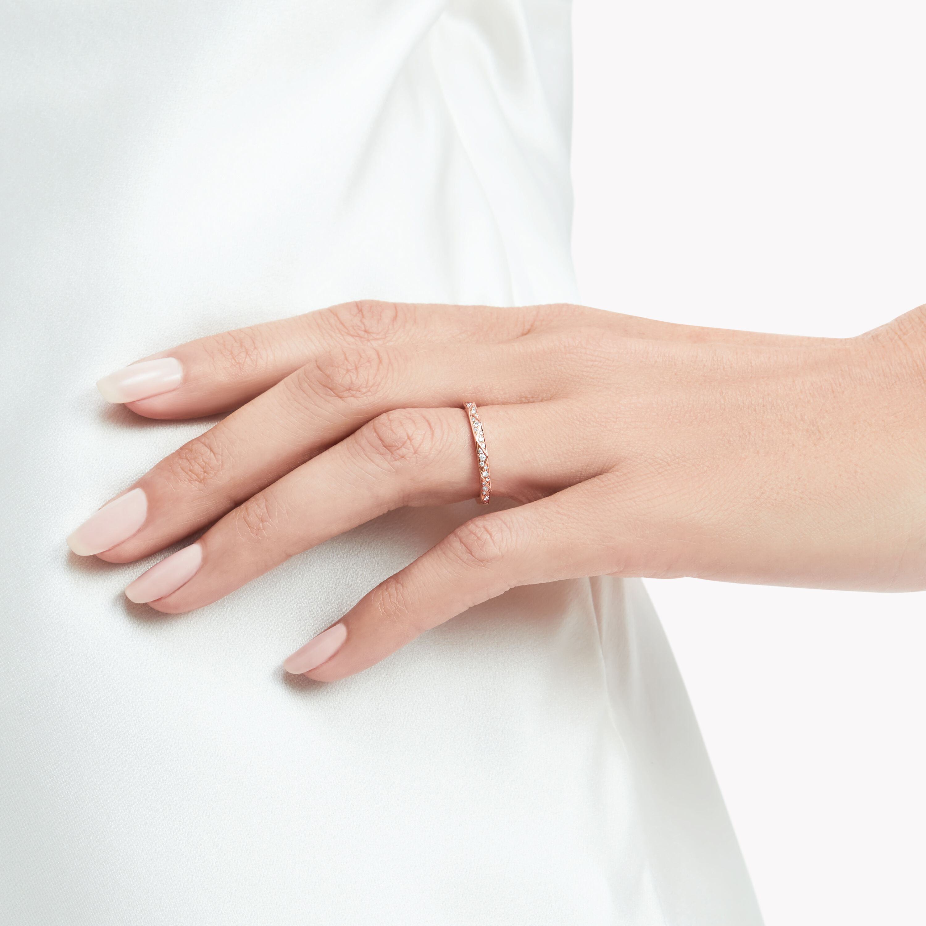Graff signature hotsell wedding band price