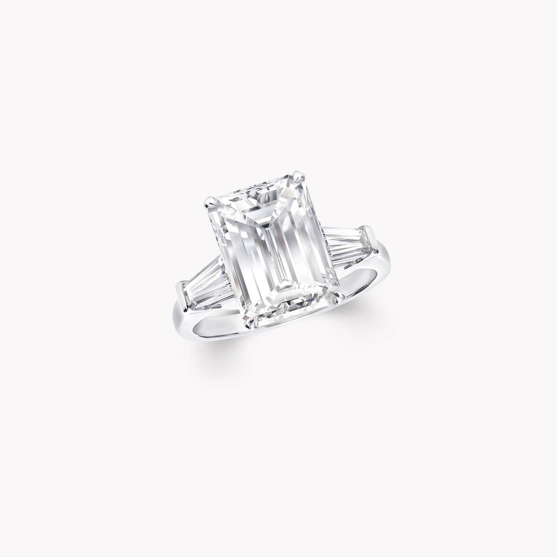 Emerald Cut Diamond High Jewellery Ring, , hi-res