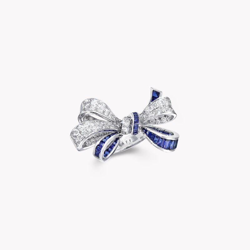Tilda's Bow双结蓝宝石和钻石戒指