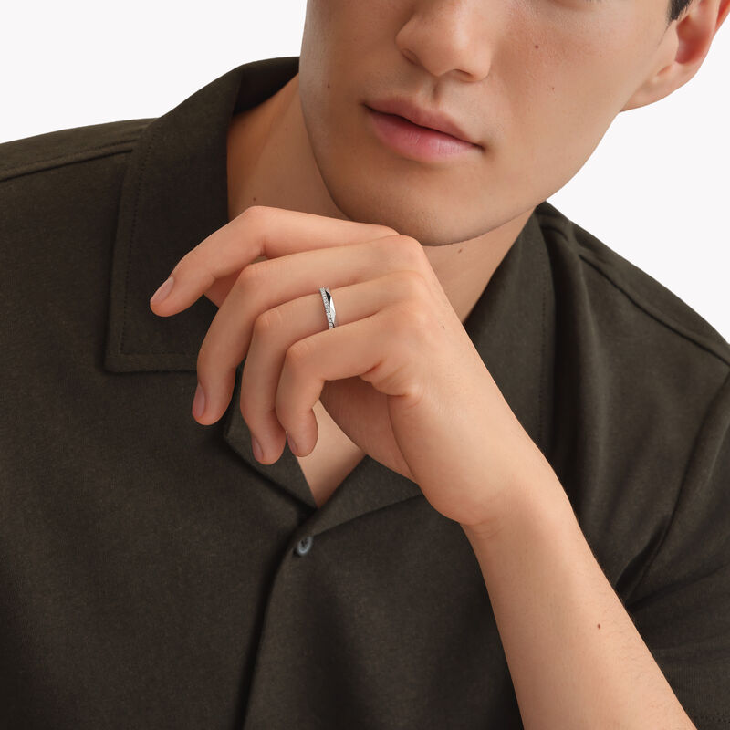 Laurence Graff Signature 钻石戒指