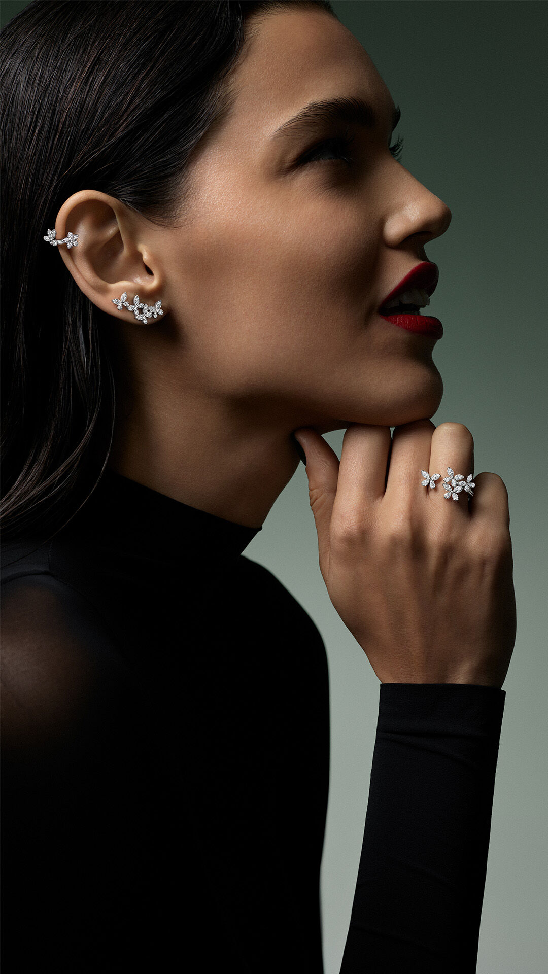 Laurence Graff Signature - image shows models wearing Laurence Graff Signature collection jewellery